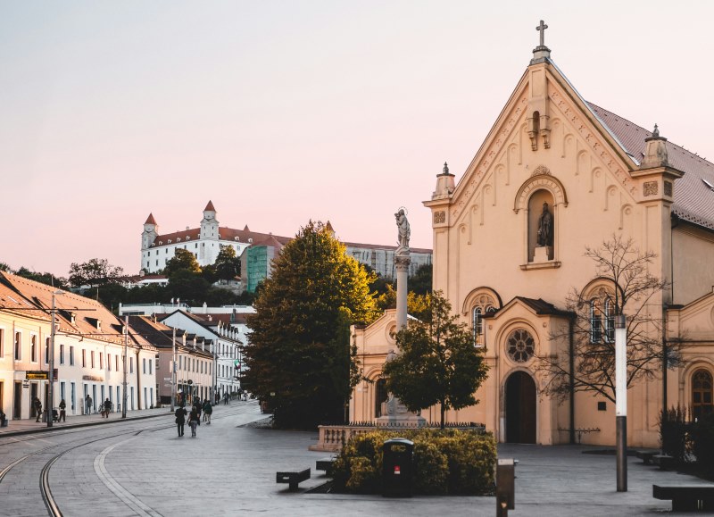 Братислава