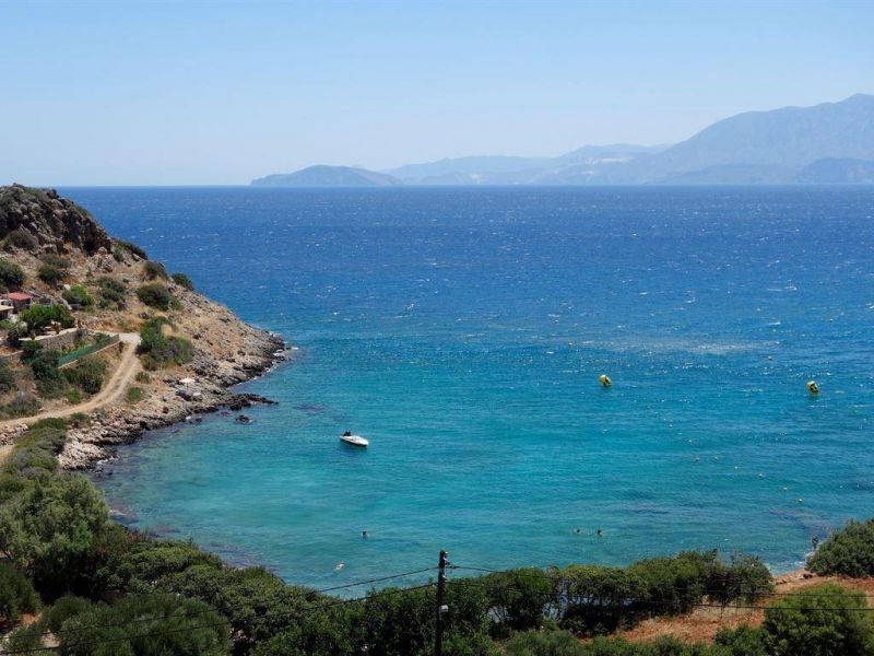 CRETAN VILLAGE APARTMENTS & HOTEL