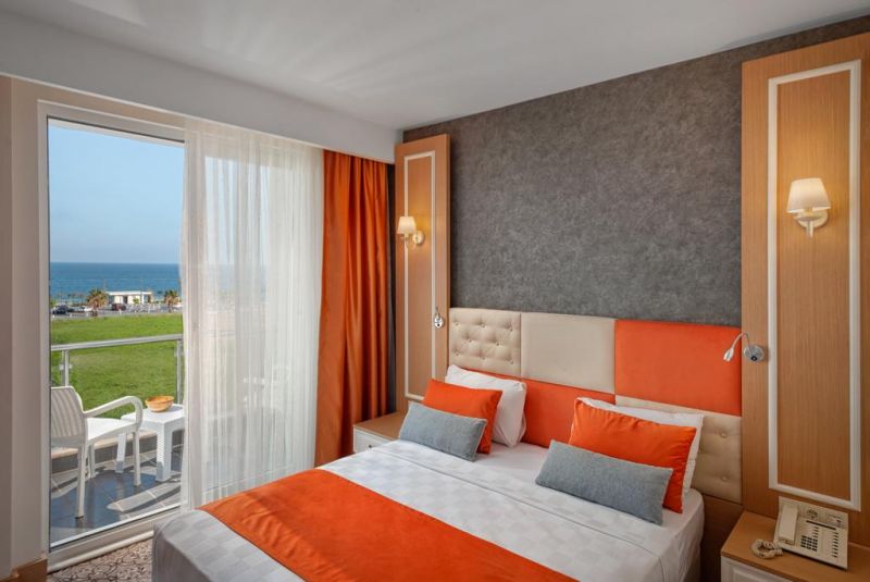GOLDEN ORANGE HOTEL
