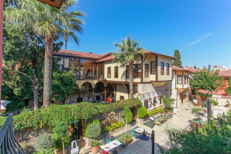 ALP PASA HOTEL