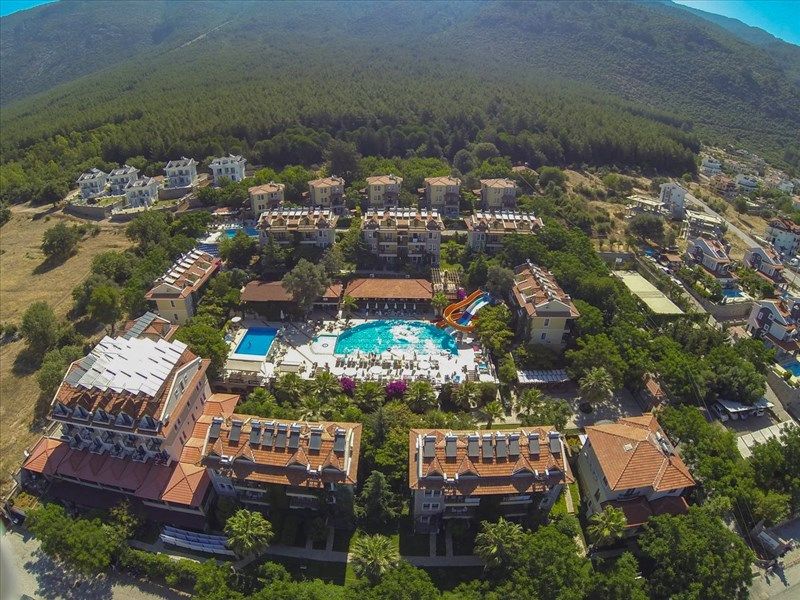 PERDIKIA HILL HOTELS & VILLAS