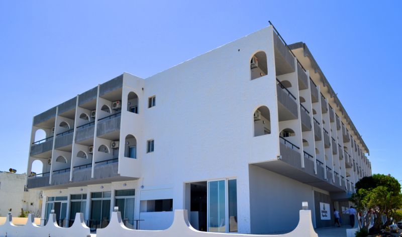 VALYNAKIS BEACH ISLAND RESORT