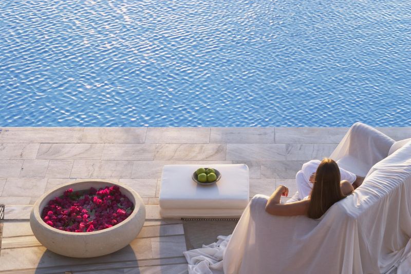 YRIA PAROS