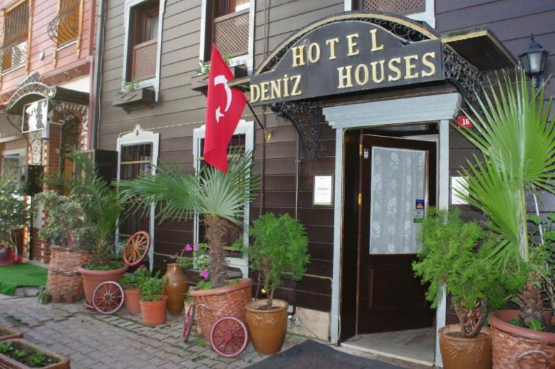 DENIZ HOUSES