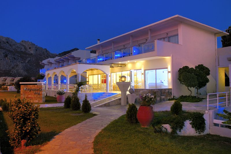 KOLYMBIA BAY ART HOTEL