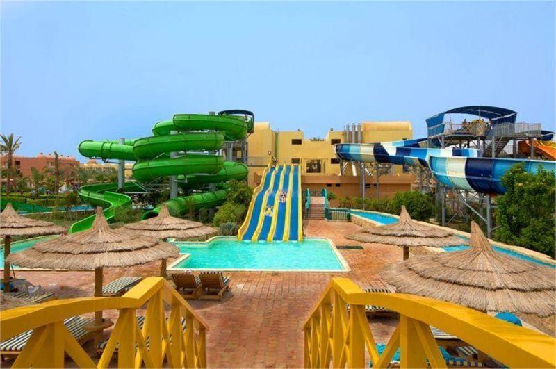 TITANIC BEACH SPA & AQUA PARK