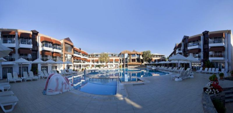 RISA HOTEL