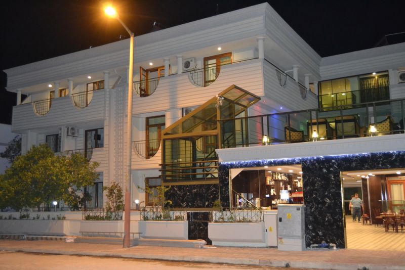 BRITANNIA HOTEL & VILLAS