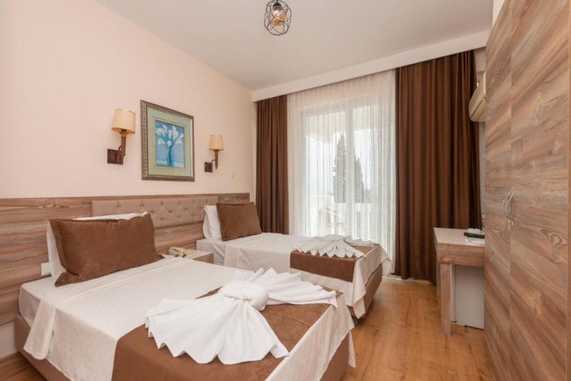 ROYAL CITY HOTEL LARA