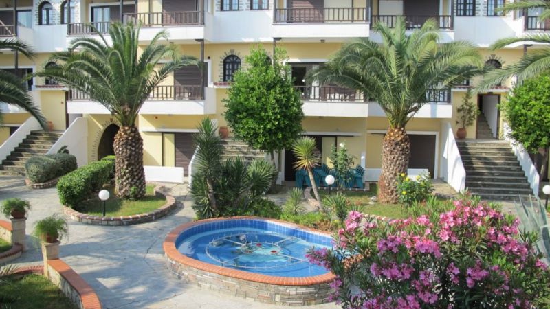 IOLI VILLAGE HOTEL APARTMENTS