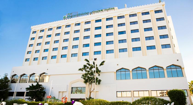 MUSCAT HOLIDAY